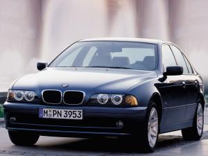 BMW 525i Sedan